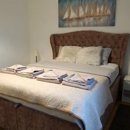 Waterfront Comfortable *