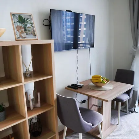 Waterfront Comfortable Apartment *